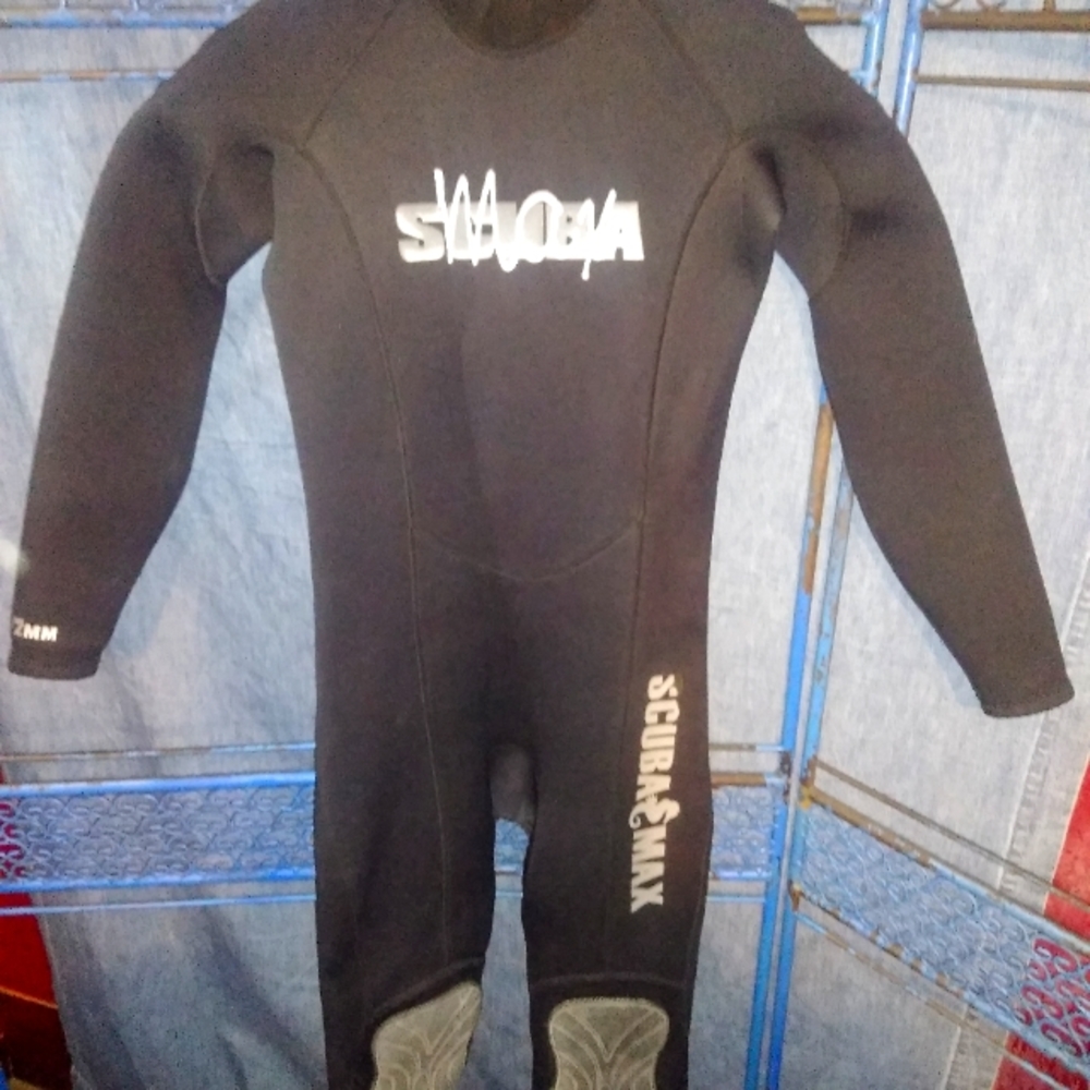 Scuba Max scuba suit Size small